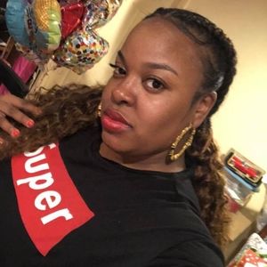 Meet your Posher, Chrissy